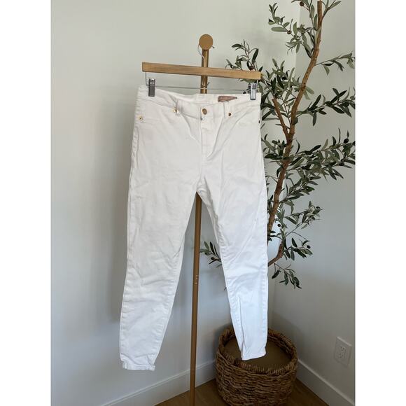 BlankNYC The White Mercer Skinny Jeans - Picture 2 of 10
